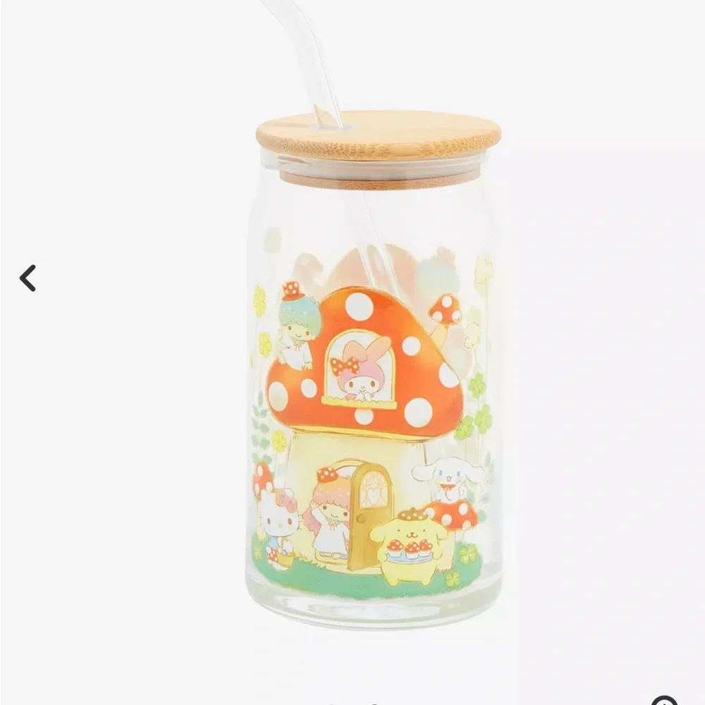 NIB Sanrio and friends mushroom house glass tumbler with straw